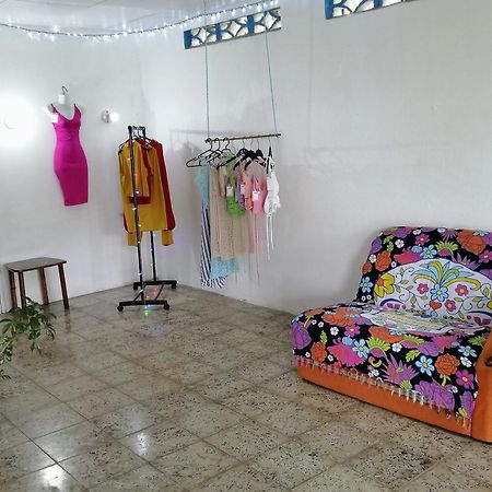 Rooms Palmeras Cahuita Exterior photo