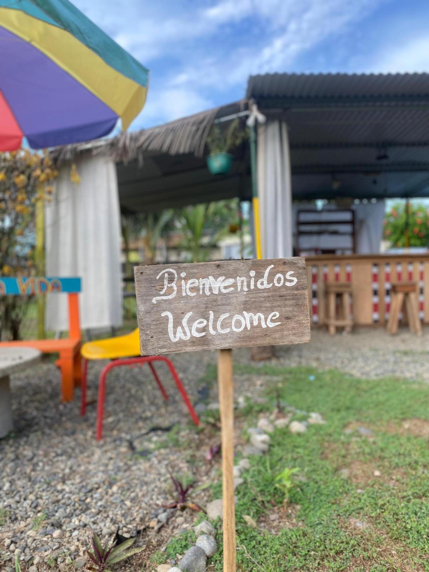 Rooms Palmeras Cahuita Exterior photo