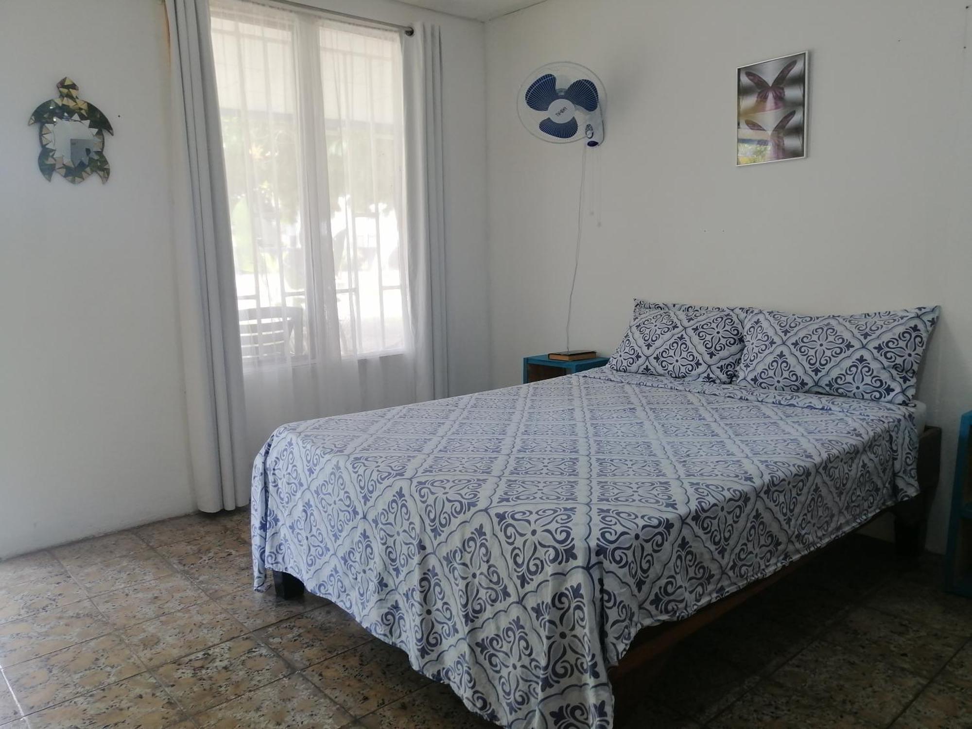 Rooms Palmeras Cahuita Exterior photo